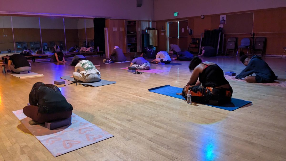 Lowden teaching her class at ARC (Photo by Laryn Godbold)