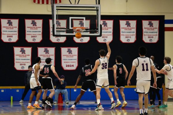 Hosts Jose Leon and Josh Zezzo recap men’s basketball’s big win over Sierra College on Friday, January 31. They also look ahead into the coming week for ARC Athletics. (Photo by Abby Harless)